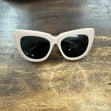 The Beverly Hills Hotel PINK SONIX COCO SUNGLASSES CAT EYE DESIGN picture