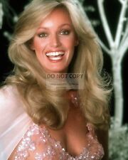 SUSAN ANTON ACTRESS AND SINGER - 8X10 PUBLICITY PHOTO (AB-638) picture