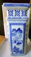 Chinese porcelain 13' tall blue & white ceramic vase. one small crack on rim picture