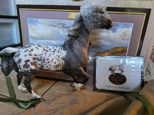 Breyer Premier Club 2015 Forever Saige ( with Box, Bag, & COA ) picture