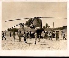 LD379 1972 Orig R. Houston Photo VERTOL CH-47 CHINOOK HELICOPTER BEACH ACCIDENT picture