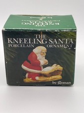 Vintage 1985 THE KNEELING SANTA Porcelain Christmas Ornament  - no top eye hook picture
