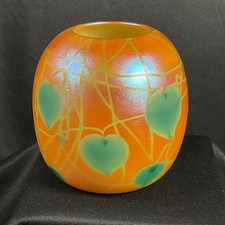 Durand Green And Gold Signed Iridescent Bowl in the Leaf and Vine Pattern.￼ picture