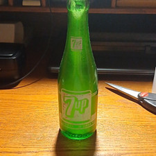 7 Up Vintage Green Glass Soda Bottle Seven-Up Bottling Co Columbus OH picture
