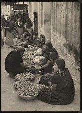 Photo:[Women at market, Juchitan] picture