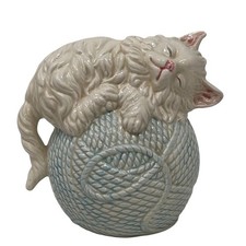 Vintage Ceramic Cat on Ball of Yarn Piggy Bank Made in Japan White Blue 5