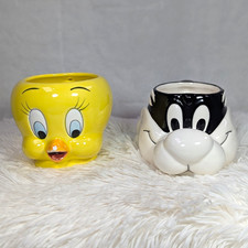 Vintage 1989 Looney Tunes Ceramic Mug Set - RARE White Nose Sylvester & Tweety picture