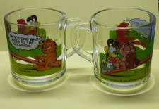 2 McDonalds cups 