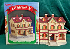 1996 Noma International Dickensville Christmas Village Lighted Colonial House picture