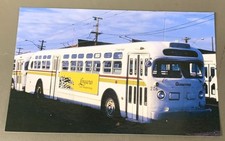 T1651     SEATTLE,  WA.      POSTCARD,   BUS picture