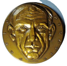 1969 FRANCE PABLO PICASSO MEDAL /BOX - BY: J.C. LALLEMENT - 80 mm -EC 9999d picture