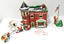 Dept 56 Fire Station #3 Snow Village Collection No. 54842 & 2 Accessories picture