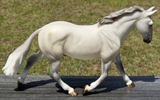 Breyer O'Leary's Irish Diamond Cleveland Bay Jouneyman picture