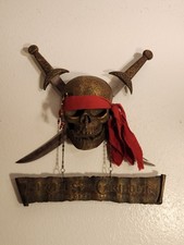 Pirates Of The Caribbean Curse Of The Black Pearl Skull & Cross Swords Rare picture