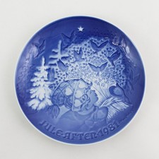 1981 Bing & Grondahl Jule Aften 'Christmas Peace 7 in Collector Plate picture