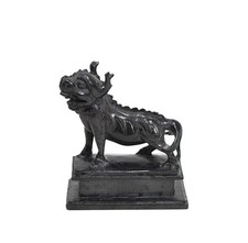 Hand Carved Black Stone Chinese Foo Dog Shi Shi Guardian Lion Statue Figurine picture