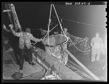 Photo:Gloucester Massachusetts 1943 Fishing Boat Alden Seining Fish Nets picture