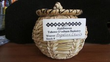 NEW NATIVE AMERICAN INDIAN HAND WOVEN PAPAGO O'DHAM BASKET W/LID & W/CERTIFICATE picture