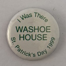 Vintage Petaluma Sonoma County Washoe House 1999 St. Patrick's Day Pin picture