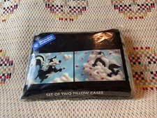 Vtg. Pepe Le Pew & Penelope Set Two Pillowcases Heart Arrow Valentine New Rare picture