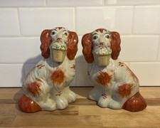 ANTIQUE STAFFORDSHIRE KING CHARLES SPANIELS MATCHING BASKET PAIR 7” picture