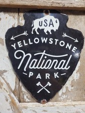 VINTAGE YELLOWSTONE PORCELAIN SIGN RARE OLD RARE NATIONAL PARK ARROWHEAD BUFFALO picture