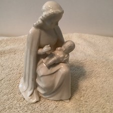 Goebel Sacrart Mary Holding Jesus Madonna Mother and Child Nativity Figurine picture