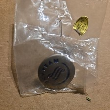 SkyTeam Airline Alliance Lapel Pin Delta Air France Gold Tone Badge picture