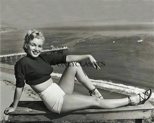 SEXY MARILYN MONROE LOOKING GOOD BY CALIFORNIA BEACH 8X10 PHOTO PINUP CHEESECAKE picture