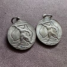 2x VINTAGE 1945 VICTORY AUSTRALIAN COMMEMORATIVE MEDALS MEDALLION WWII STOKES picture
