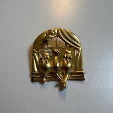 Vintage JJ Jonette Gold Tone Cats in Window Brooch Pin Whimsical Feline Jewelry picture