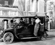 Wuest Ida actress D gets out of a car 1912 Old Historic Photo picture