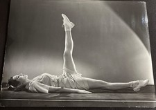 Jane Wyatt Original 1940's 7 1/2 x 9 1/2 Vintage Movie Photo picture