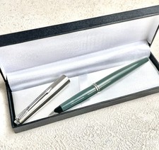 Vintage Parker 45 Forest Green Fountain Pen Steel M Nib CT Made in USA BS113 picture