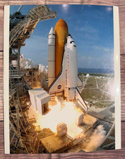 NASA Original Photograph Kennedy Space Center Shuttle Endeavour Mission 10X8 picture