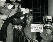 Servicemen in New York read the news paper, Hitler is Dead, 8x10 WWII Photo 800a picture
