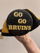 VINTAGE Boston Bruins pinback buttons & beanie NHL hockey late 1960s picture