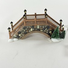 Vintage 1999 Dept 56 Dickens Village 52827 Fieldstone Footbridge Lighted picture