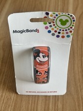 RARE: WDW Annual Passholder Magnet Disney Magicband 2 (LE, AP Exclusive) picture