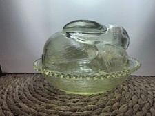 Tiara Yellow Indiana Glass Bunny On Nest picture