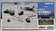 Tomy Tec Aircraft Equipment 3 Air Self-Defense Force Towing Vehicle Set Series picture
