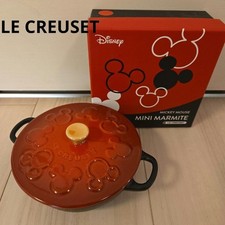 Le Creuset Cast Iron Mickey Mouse Marmite 18cm 1.5Qt Cherry Red Black Gold Knob picture