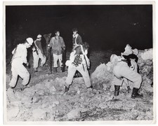 1956 IDF Israeli Defense Force After Night Battle in Jordan 8x10 News Photo picture
