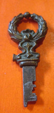 VINTAGE FLAT CORBIN BC 18 PHONOGRAPH WREATH SKELETON KEY ANTIQUE 1 3/4'' RARE picture