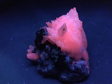 KB: FANTASTIC SW FL RED MANGANOAN CALCITE XLS. FROM ANCASH DEPARTMENT PERU picture