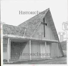 1965 Press Photo The new Pleasant Valley Church in Porterville, Tulare County picture