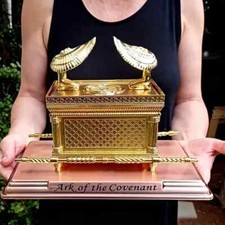 1pcs Figurine Ark Of The Covenant Golden Plated Copper Stand Jerusalem Replica picture