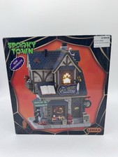 NEW Lemax THE GHOST WRITER'S ANTIQUE BOOKSTORE #15729 Spooky Town 2021 Lighted picture