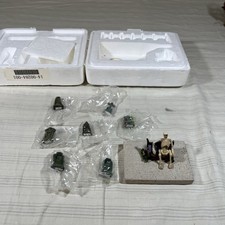 HTF Hawthorne Village Graveyard Hang Out Skeleton Tombstone Accessories NIB picture