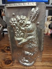 Antique / Vintage 10 inch EASTER BUNNY Rabbit METAL Chocolate Mold #8202 picture